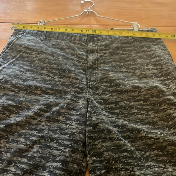 Dickies gray&white print cotton denim like shorts 5 pockets Mens sz 44 - Picture 7 of 11